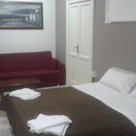 B&Bhotel Emmanuel Napoli Exterior photo